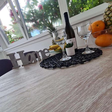 Apartmani Lovre I Zara ภายนอก รูปภาพ