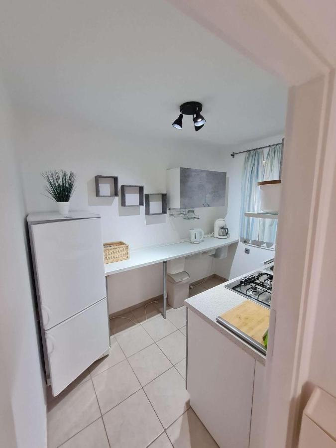 Apartmani Lovre I Zara ภายนอก รูปภาพ