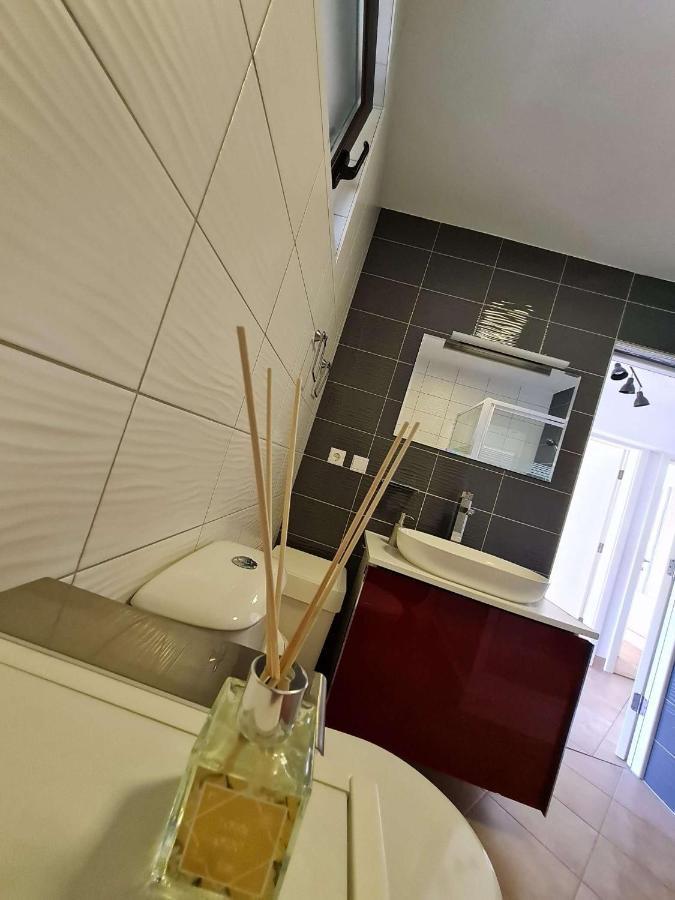 Apartmani Lovre I Zara ภายนอก รูปภาพ