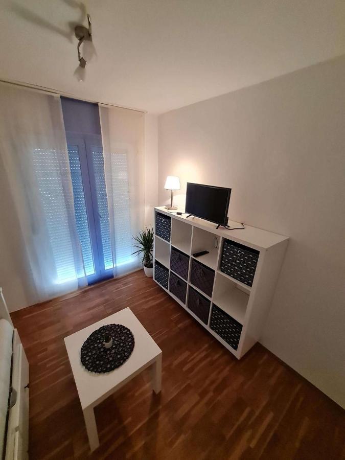 Apartmani Lovre I Zara ภายนอก รูปภาพ