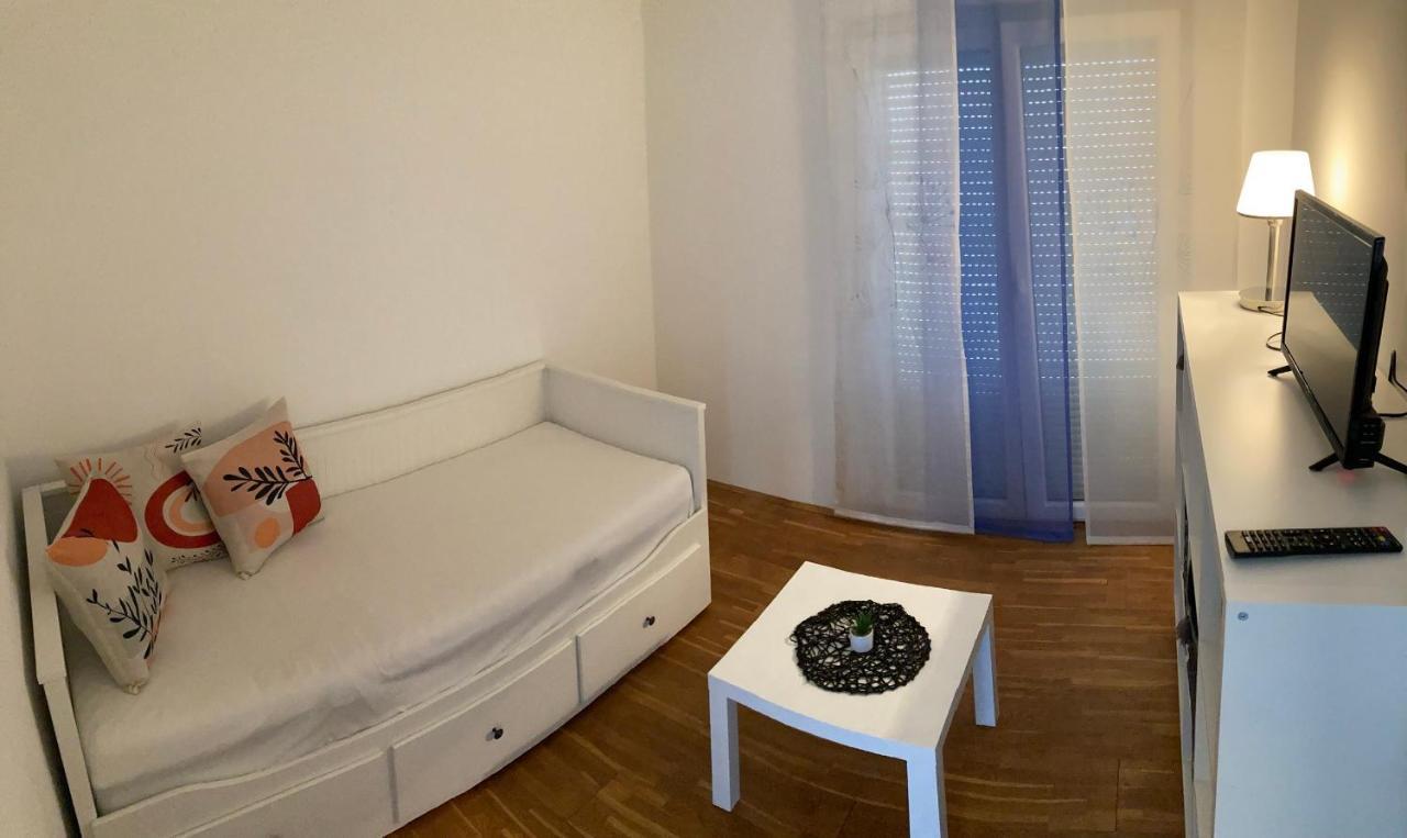 Apartmani Lovre I Zara ภายนอก รูปภาพ